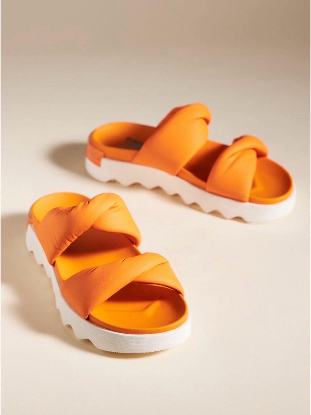 Sorel Orange Padded Crossover Slide Sandals size 6